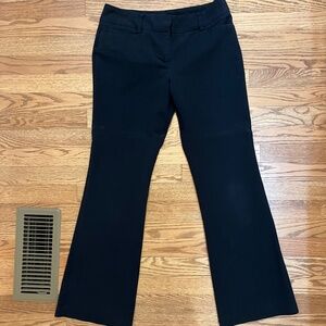 New York & Co— 7th Ave Design Studio black bootcut pants, women’s size 6